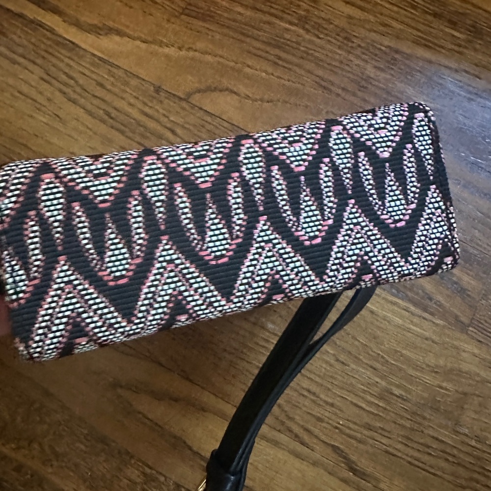 & Other Stories Black and White Crossbody Bag - Picture 5 of 7